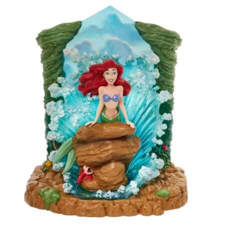 Disney Showcase - The Little Mermaid - Ariel Crashing Waves Lit Figurine - 2022